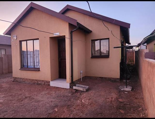 3 BEDROOM HOUSE FOR SALE IN SOSHANGUVE VV